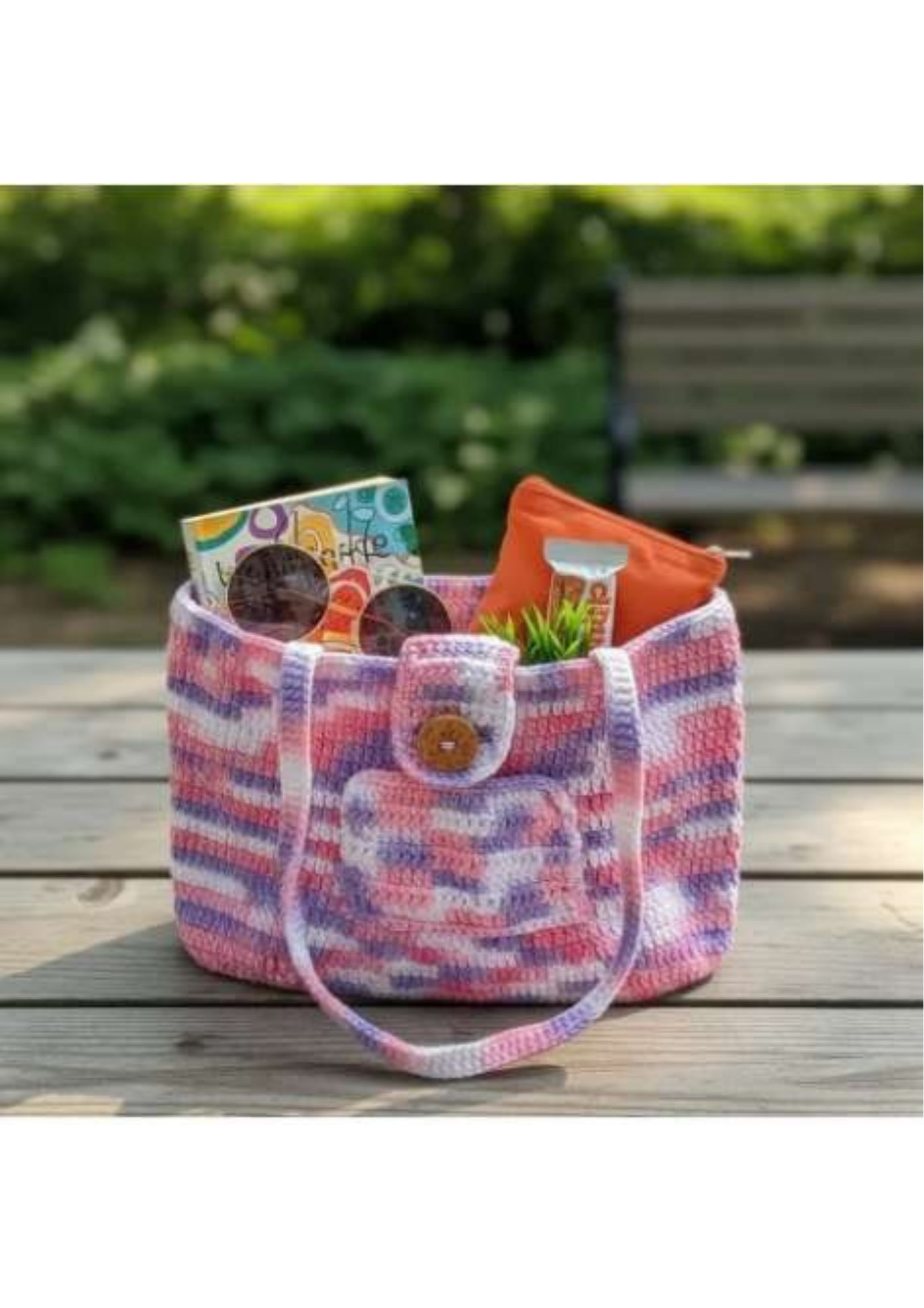 Pastel knit shoulder bag