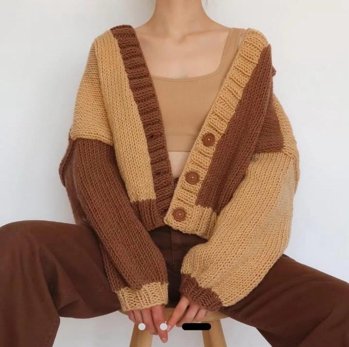 Chunky Knit Two-Tone Cardigan - Brown & Camel Oversized Cropped Sweater